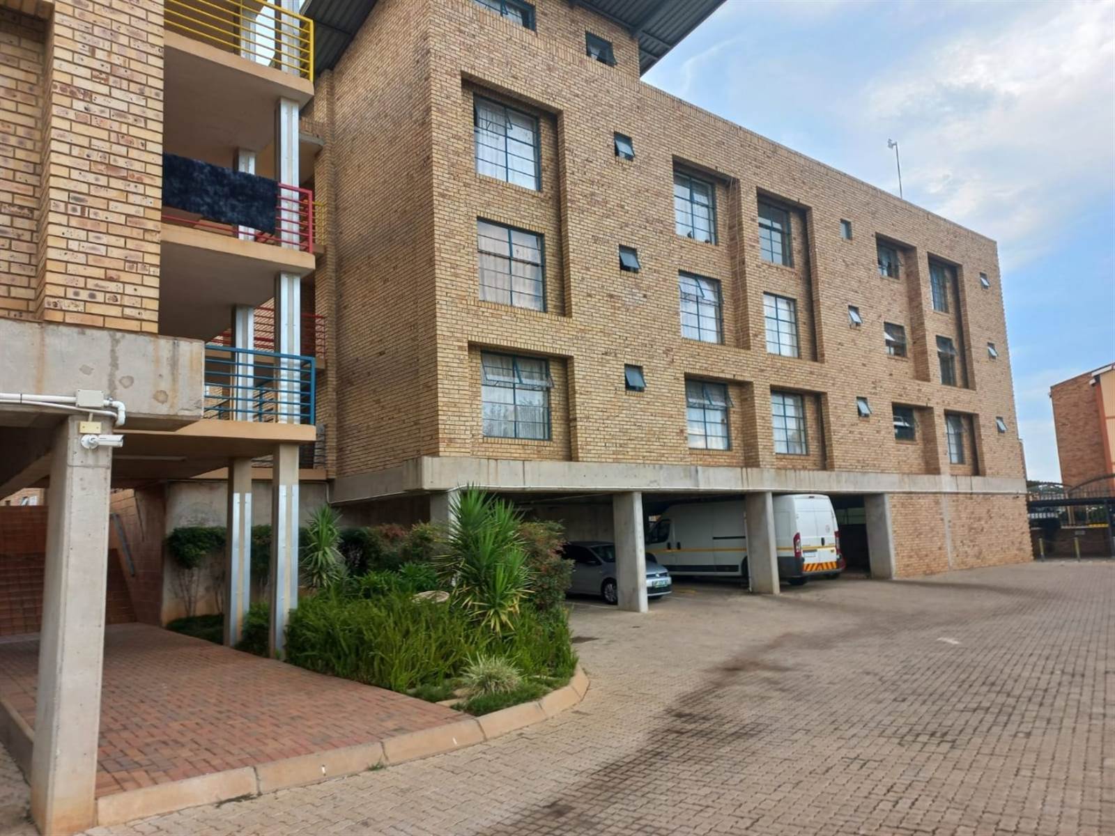 2 Bed Apartment in Kanoniers Park photo number 20