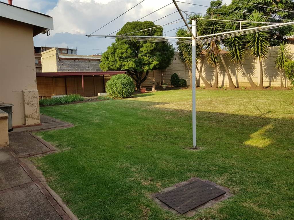 3 Bed House in Rosettenville photo number 27