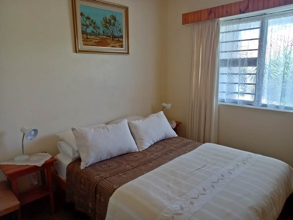2 Bed Apartment in Struisbaai photo number 27