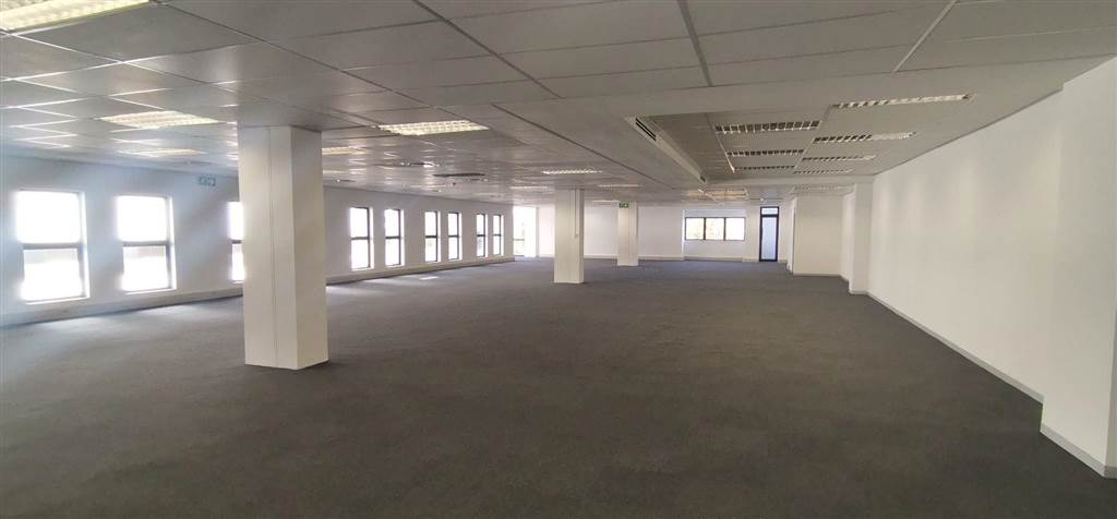 697  m² Commercial space in Rivonia photo number 5
