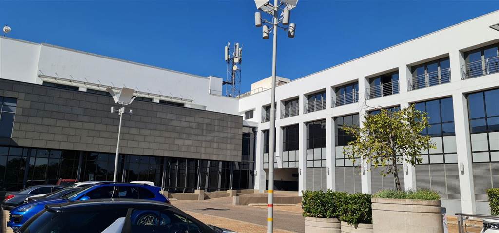 697  m² Commercial space in Rivonia photo number 1