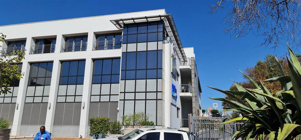697  m² Commercial space in Rivonia photo number 10