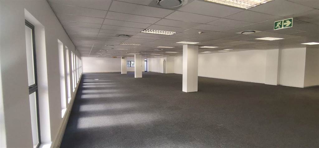 697  m² Commercial space in Rivonia photo number 7
