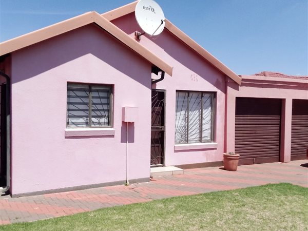 2 Bed House in Dawnpark