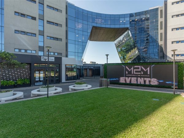 74 m² Commercial space 74 m² Commercial space
