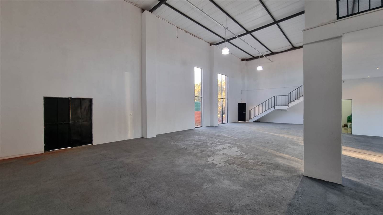 402  m² Commercial space in Melodie photo number 7