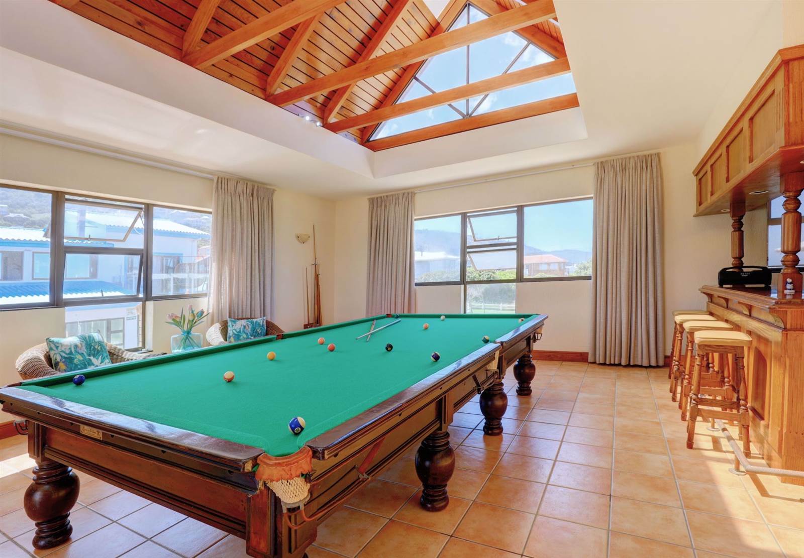 6 Bed House in Outeniqua Strand photo number 21