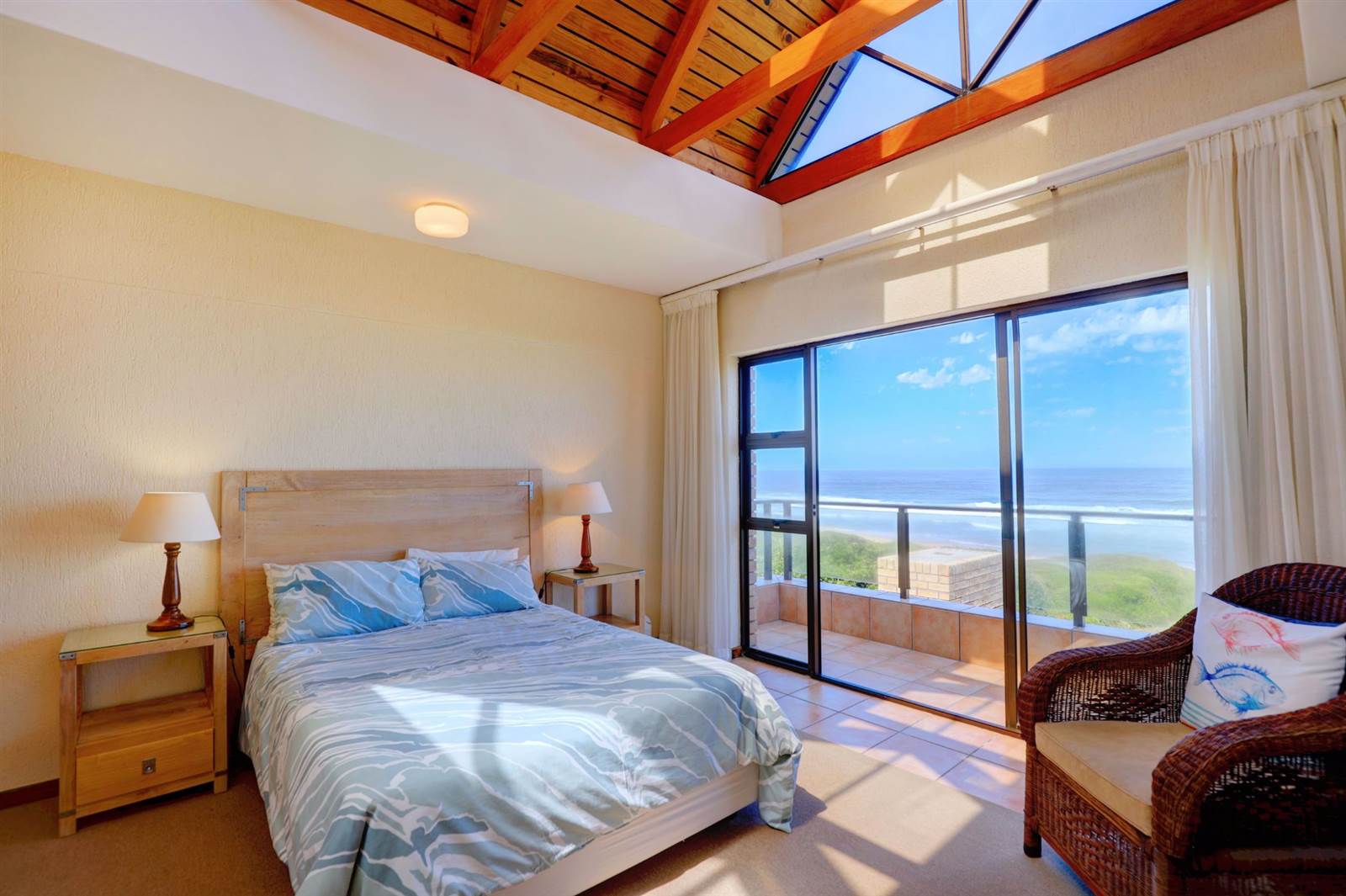 6 Bed House in Outeniqua Strand photo number 27