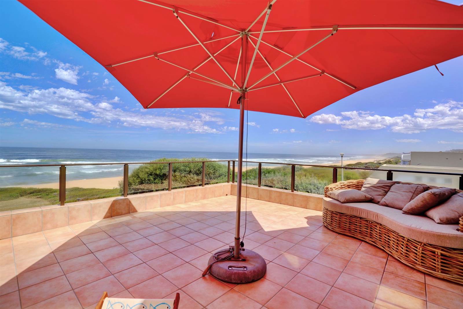 6 Bed House in Outeniqua Strand photo number 25