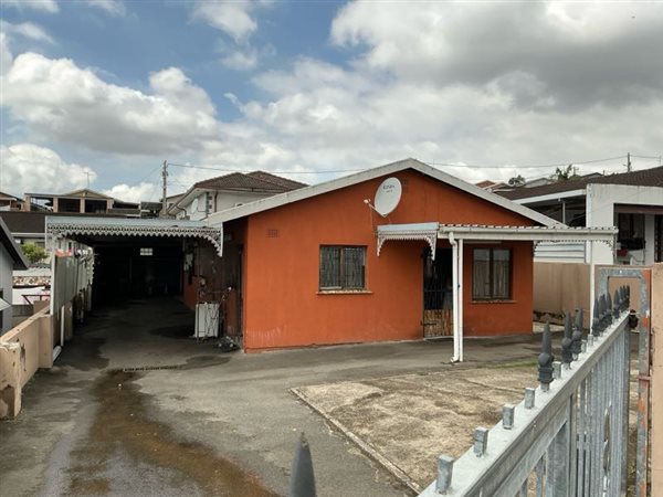 3 Bedroom House 3 Bedroom House