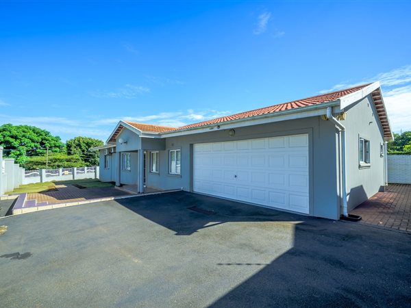 3 Bedroom House 3 Bedroom House