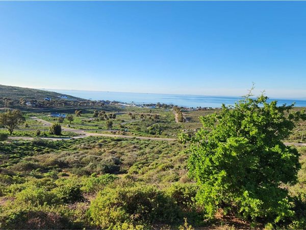 466 m² Land available in St Helena Views