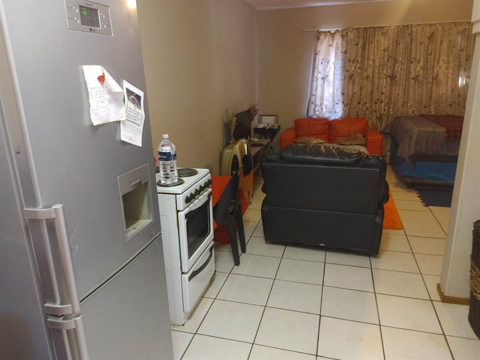 1 Bed Apartment in Pretoria West photo number 3