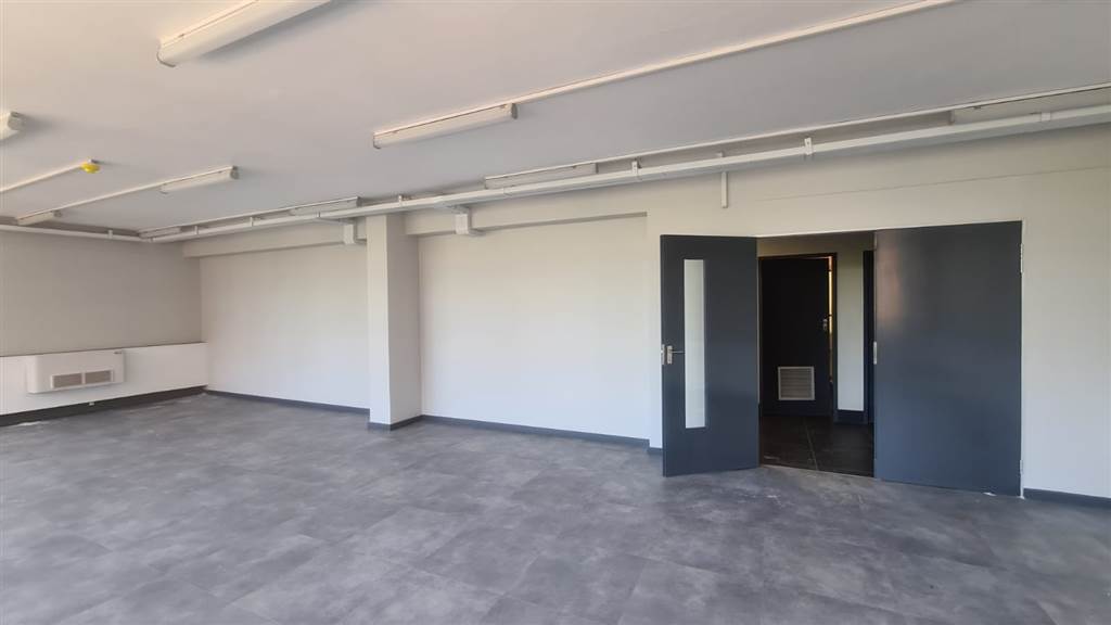 56  m² Commercial space in Pretoria Central photo number 9