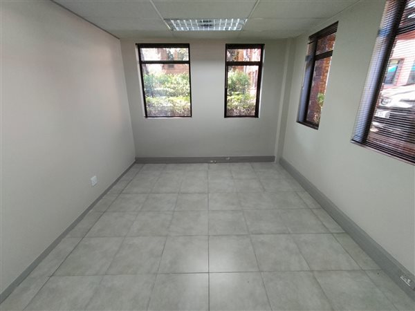 23  m² Commercial space