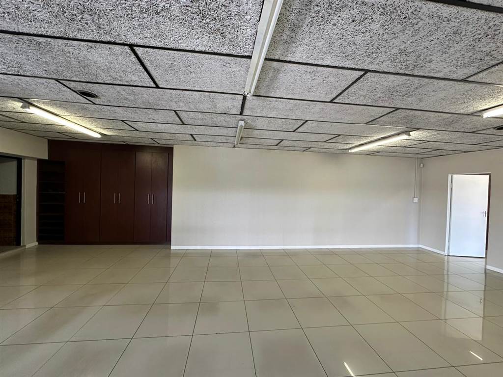 128  m² Commercial space in Alberton photo number 12