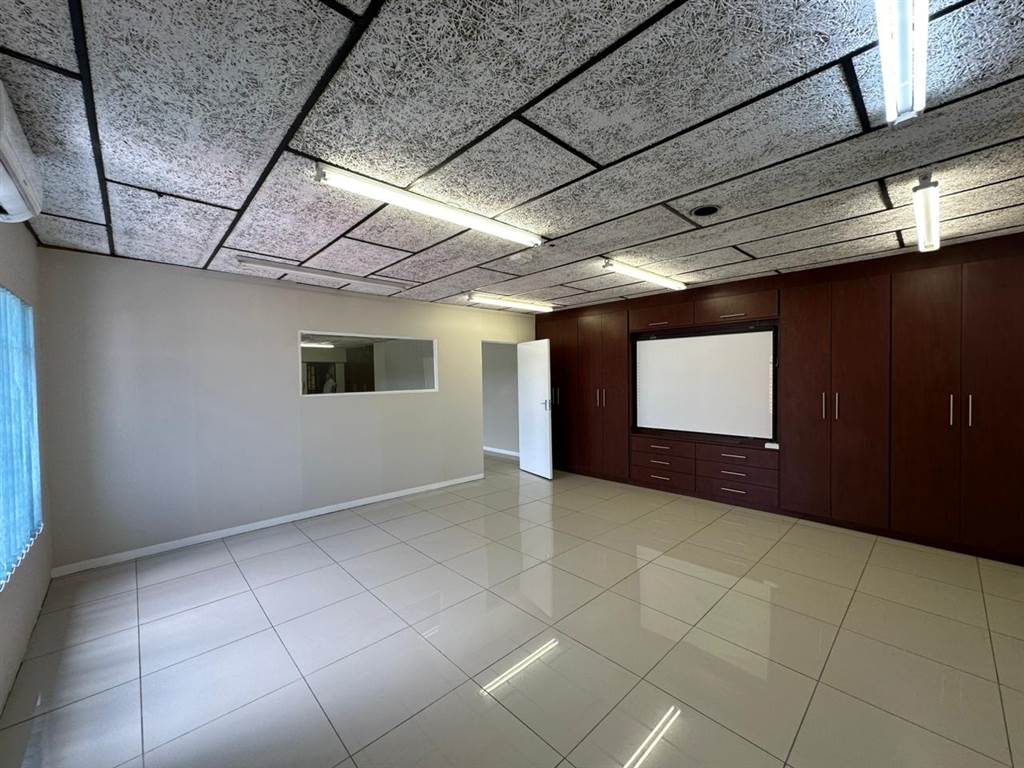 128  m² Commercial space in Alberton photo number 7