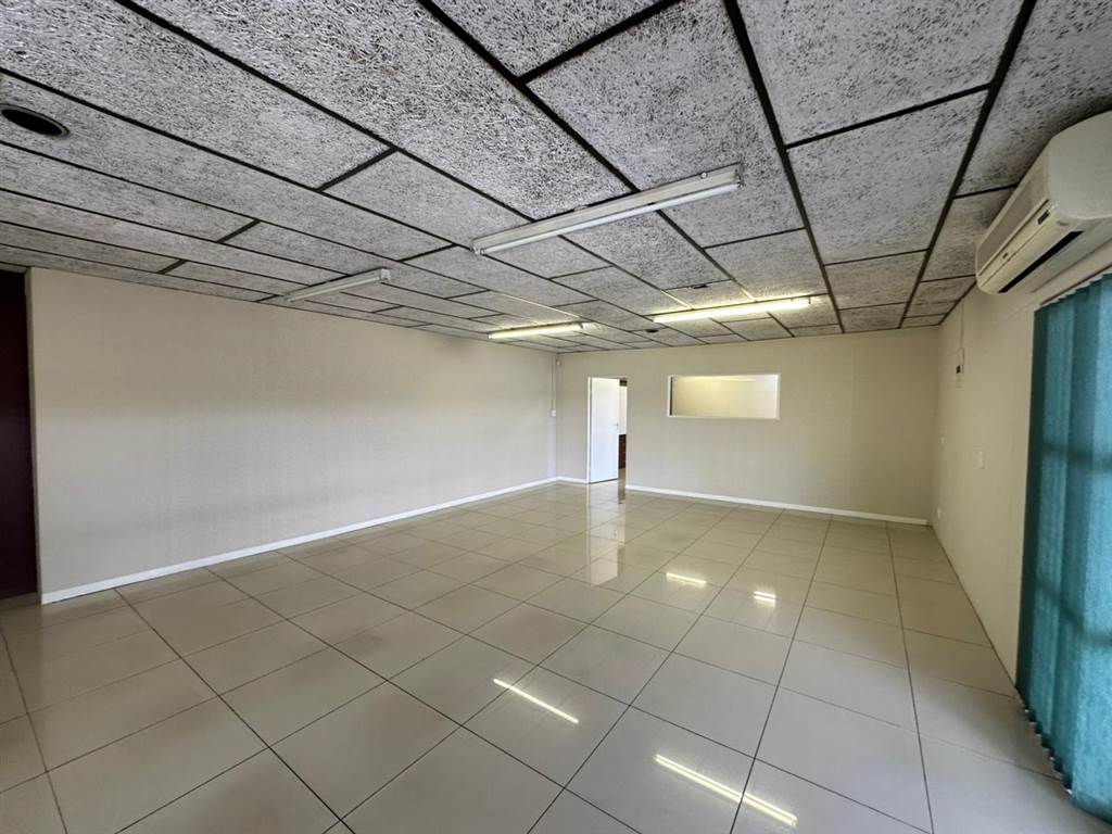 128  m² Commercial space in Alberton photo number 16