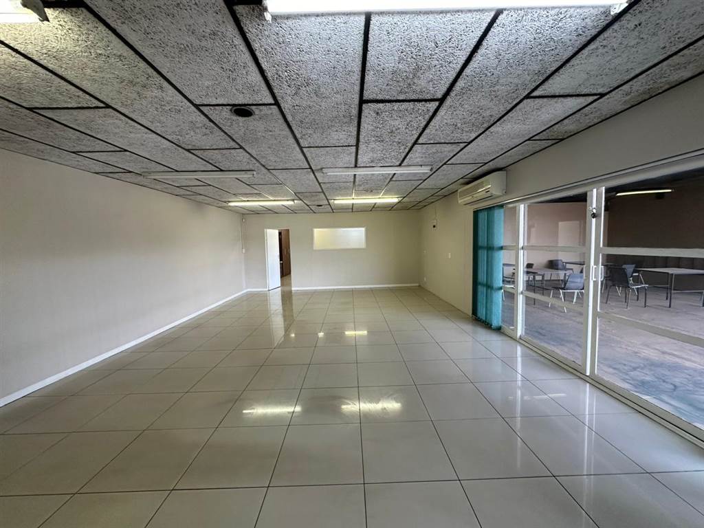 128  m² Commercial space in Alberton photo number 13