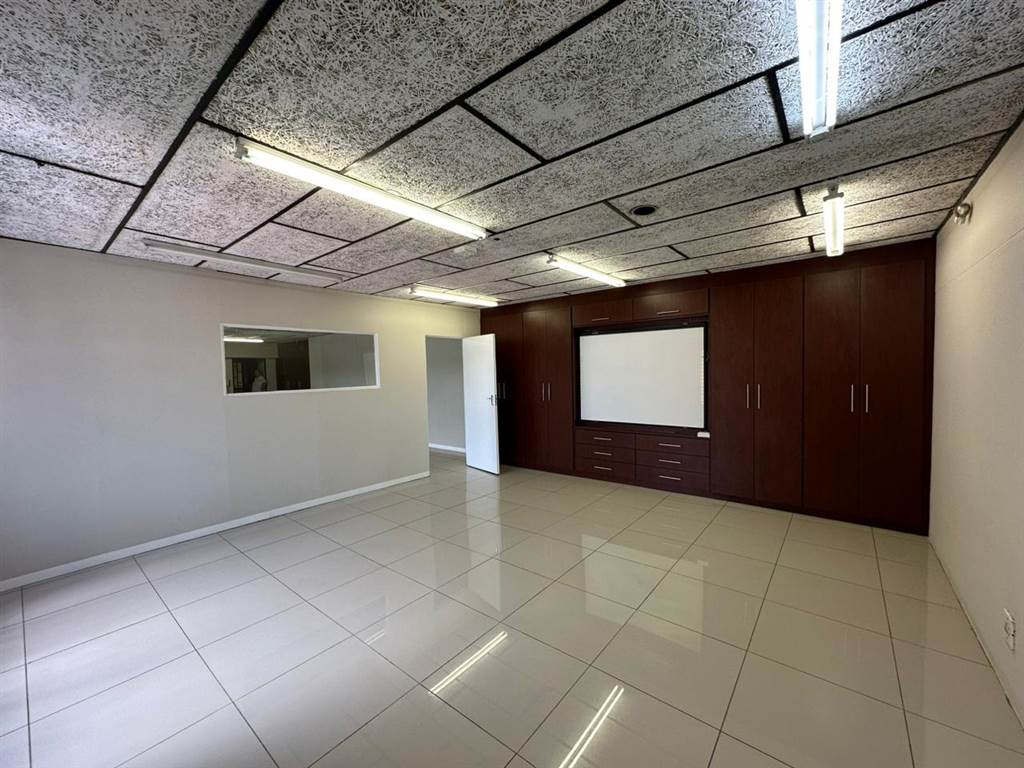 128  m² Commercial space in Alberton photo number 8