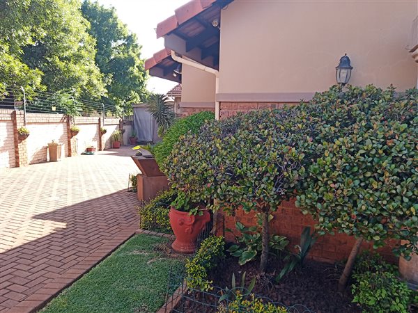 3 Bed House in Kanonkop