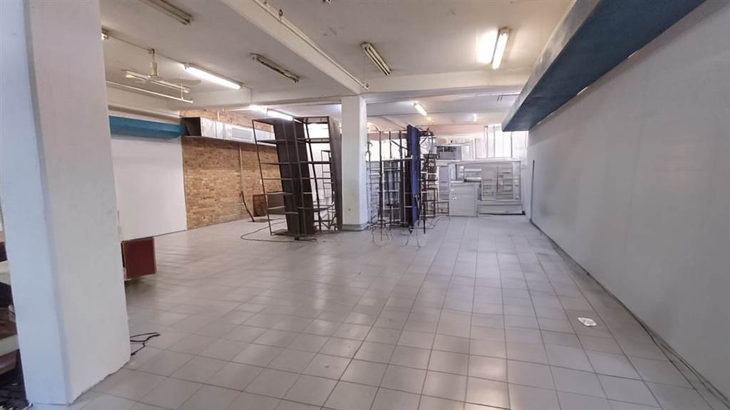 3430  m² Commercial space in Nelspruit Central photo number 13