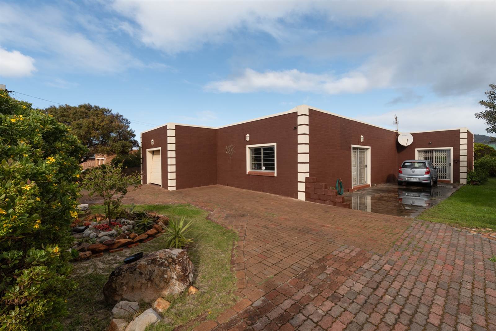 2 Bed House in Bettys Bay photo number 1