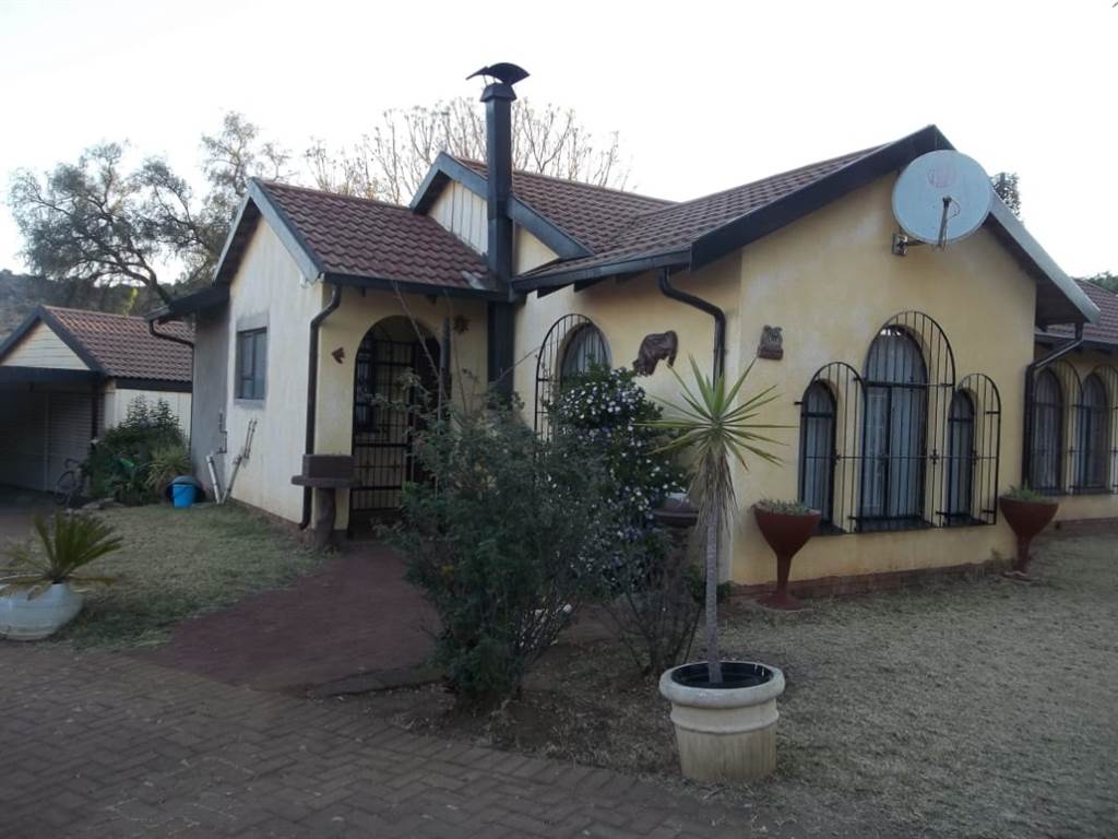 3 Bed House in Meredale photo number 8