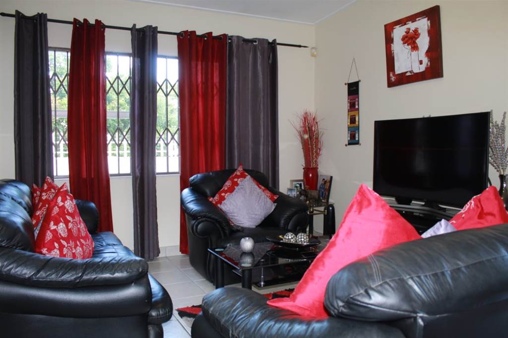4 Bed House in Randpark photo number 12