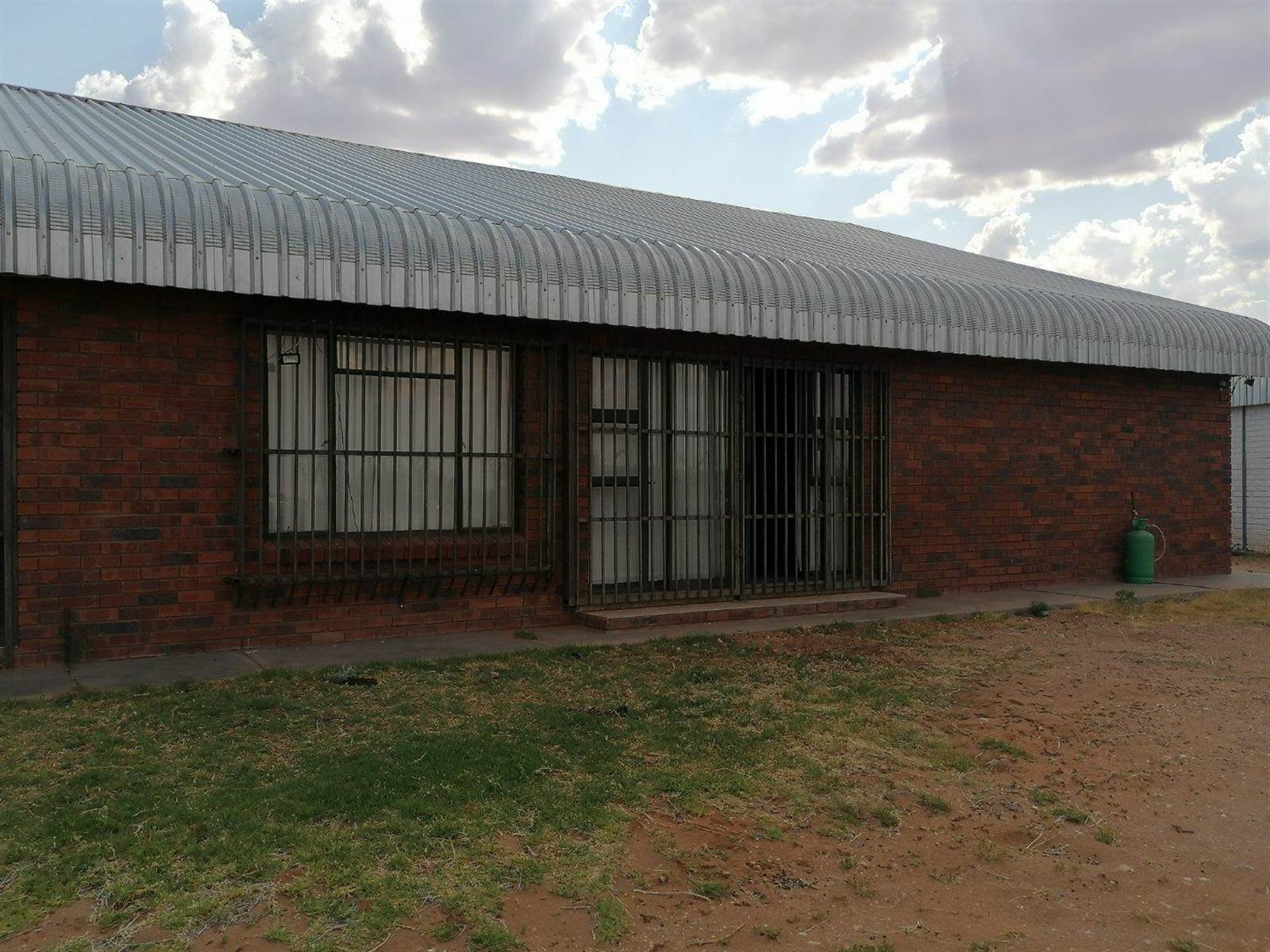 4 Bed House in Upington photo number 1