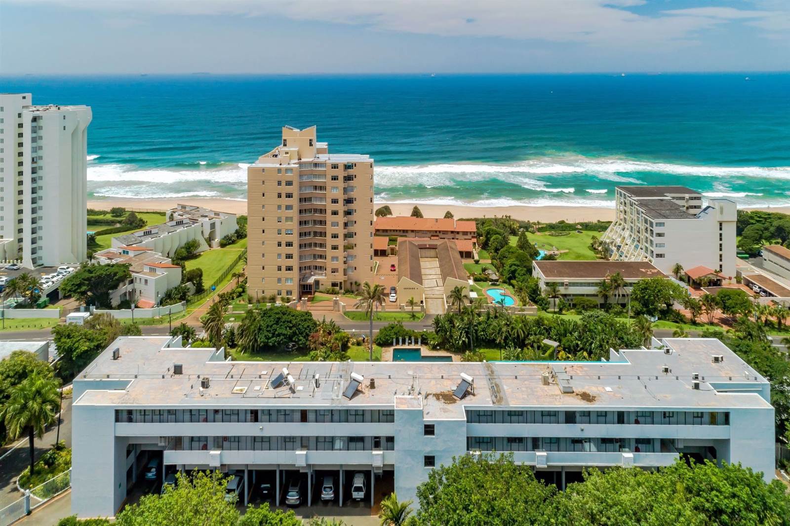 3 Bed Apartment in Umhlanga Rocks photo number 3