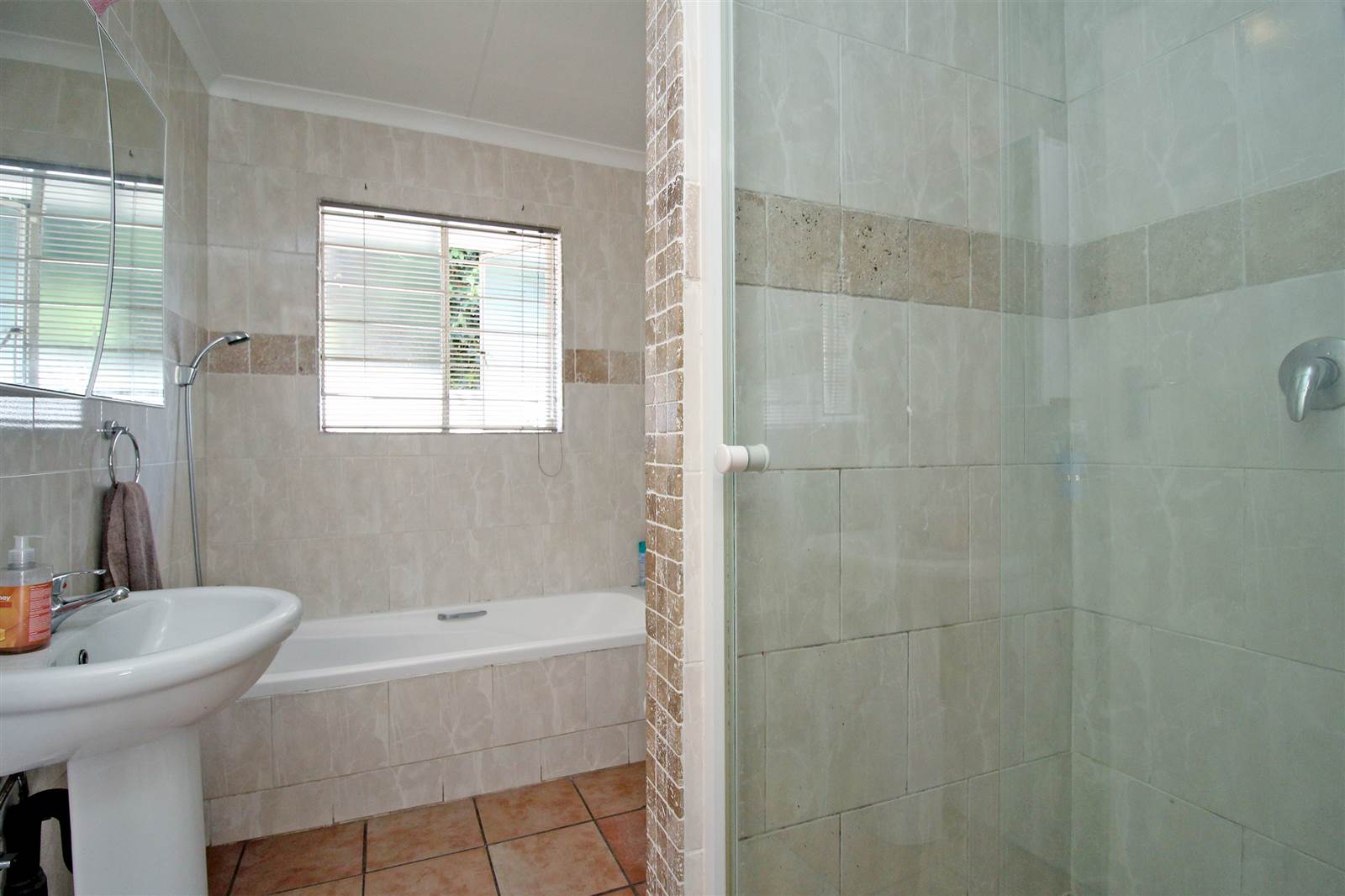 2 Bed Apartment in Northwold photo number 9