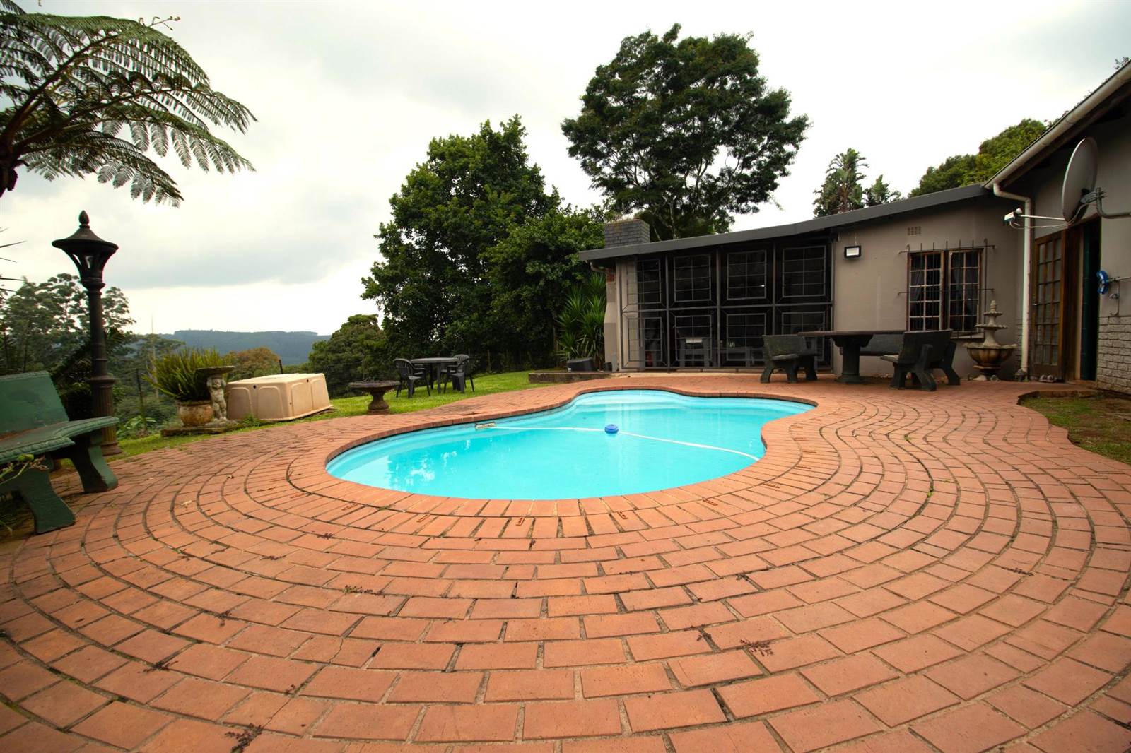 5 Bed House in Pietermaritzburg Central photo number 2