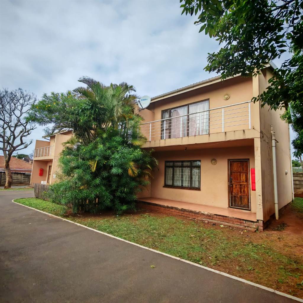 2 Bedroom Townhouse 2 Bedroom Townhouse