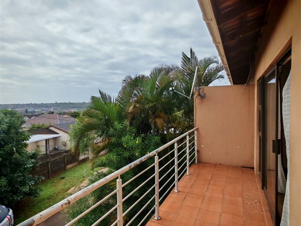 2 Bedroom Townhouse 2 Bedroom Townhouse