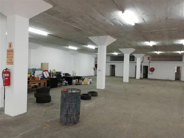 700  m² Industrial space in Pinetown Central