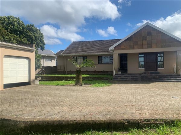 4 Bedroom House 4 Bedroom House