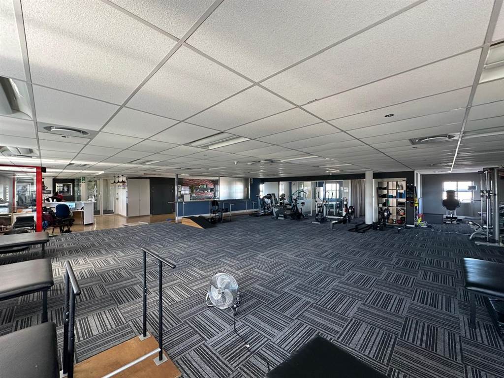 298  m² Commercial space in Pinelands photo number 13