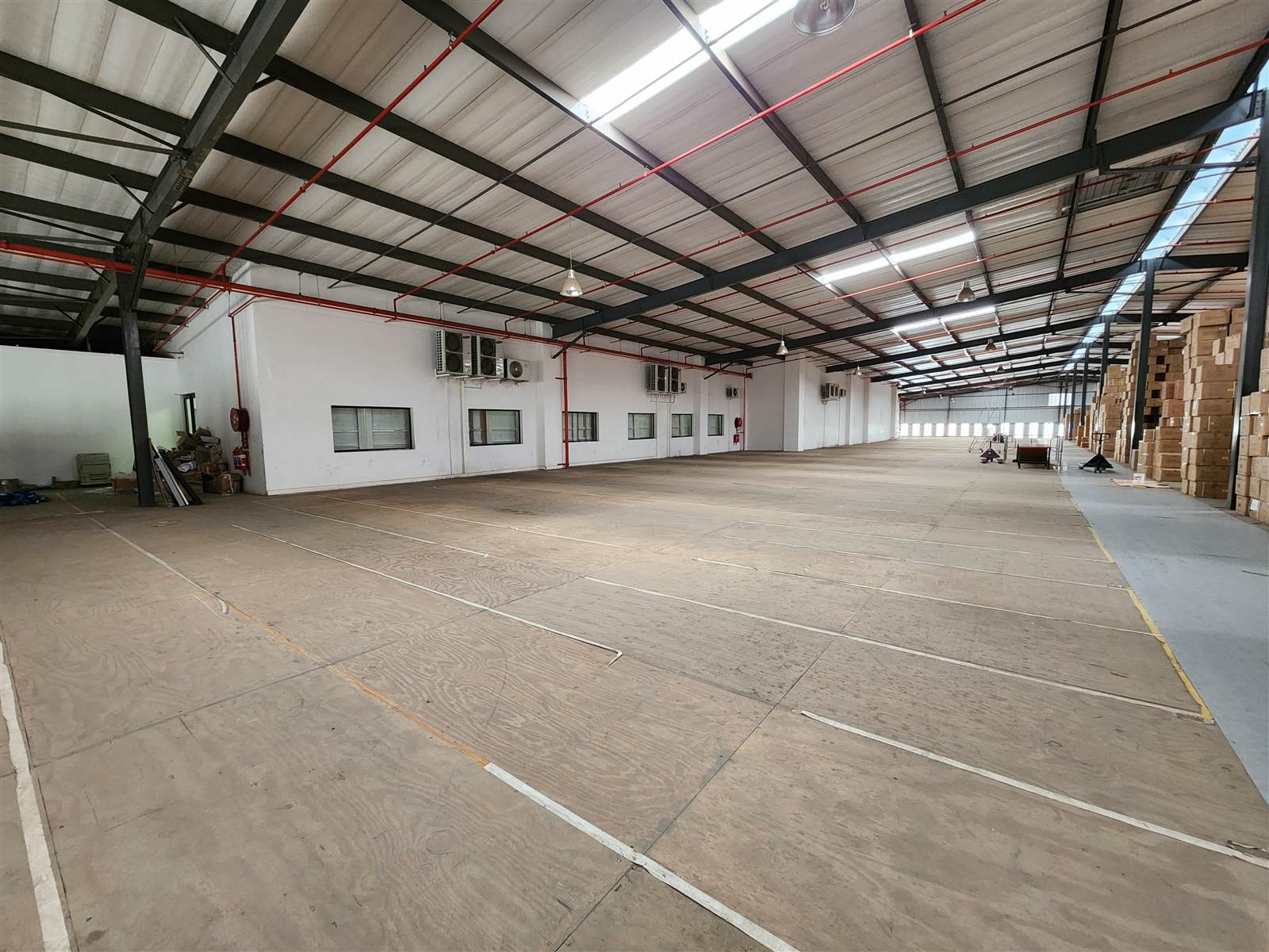9655  m² Industrial space in Gosforth Park photo number 5
