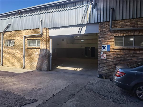 309 m² Industrial space 309 m² Industrial space