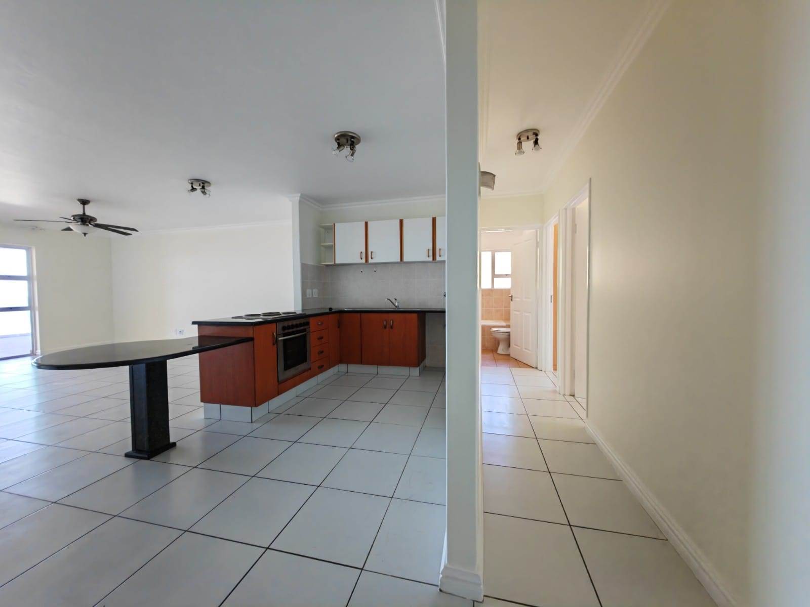 3 Bed Flat in Illovo Beach photo number 15