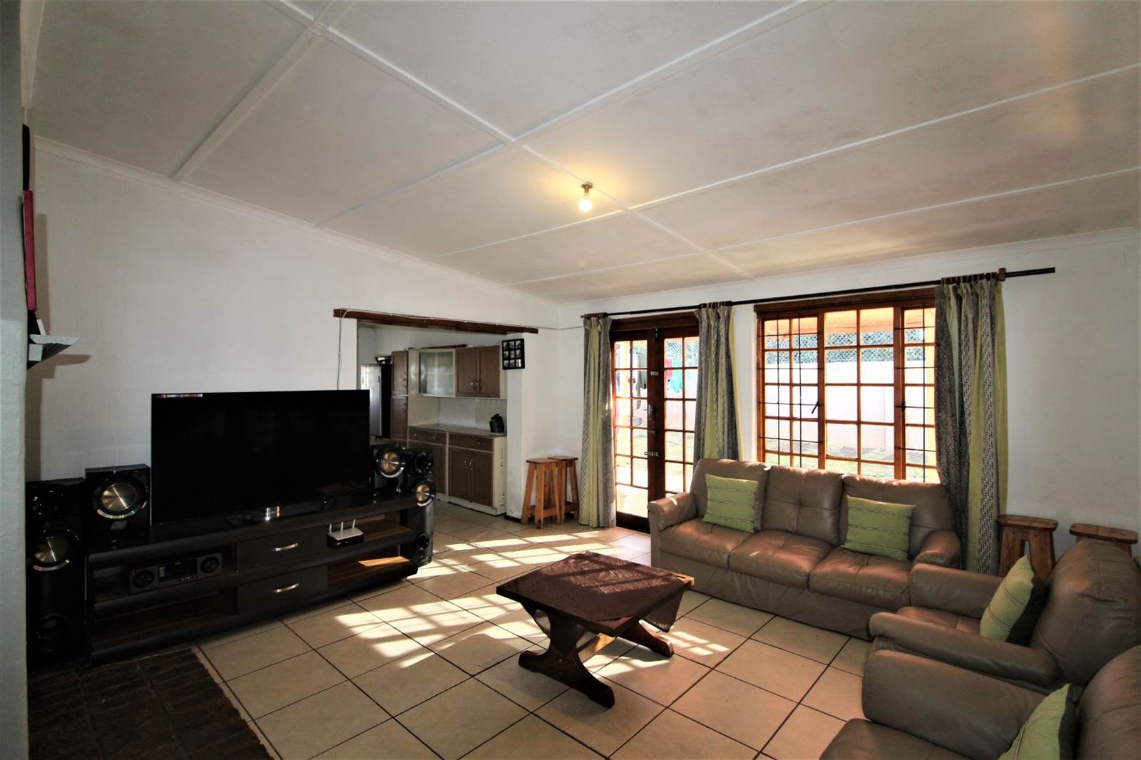 6 Bed House in Swellendam photo number 18