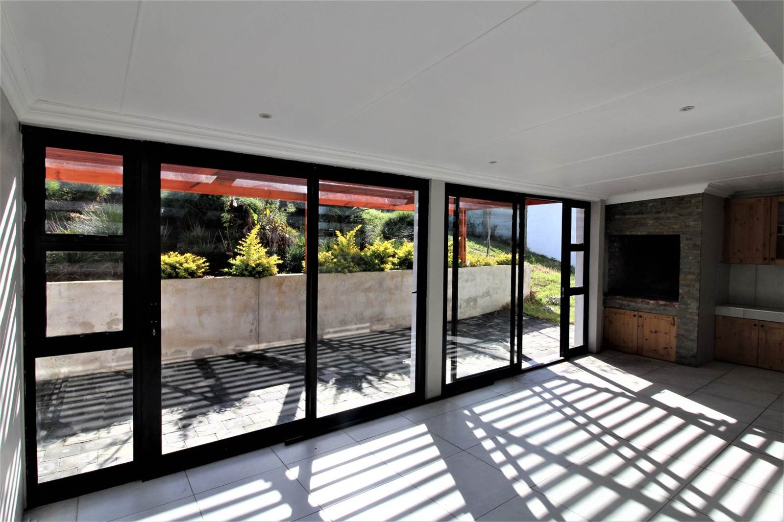 6 Bed House in Swellendam photo number 13