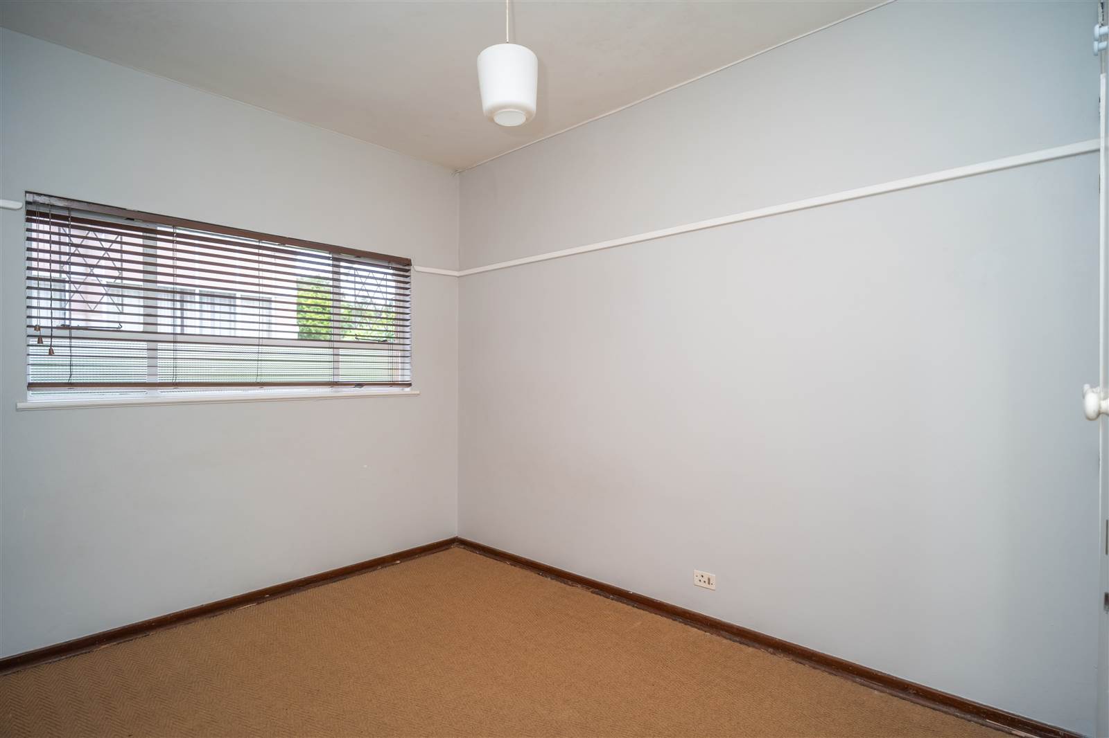 2 Bed Apartment in Manor Gardens photo number 2