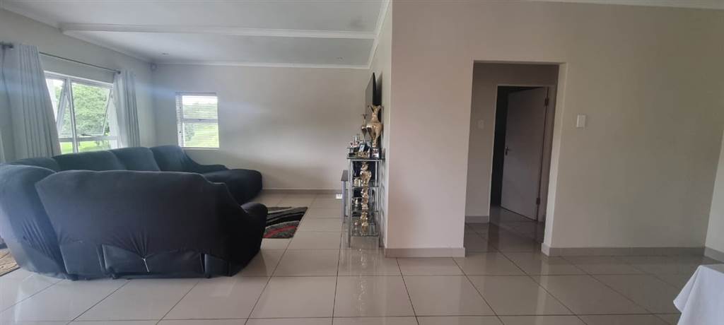 4 Bed House in Eshowe photo number 14