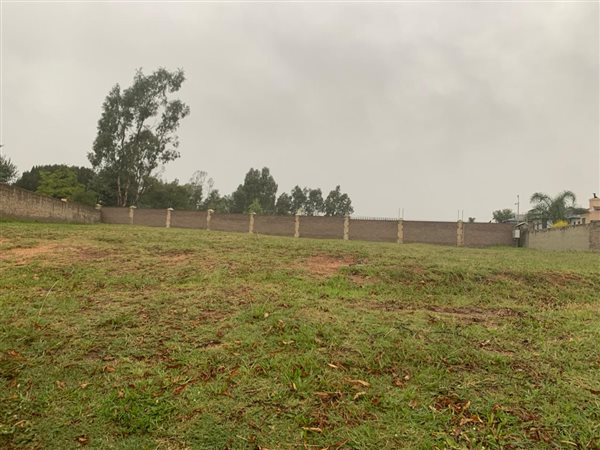 1222 m² Land available in Helderwyk