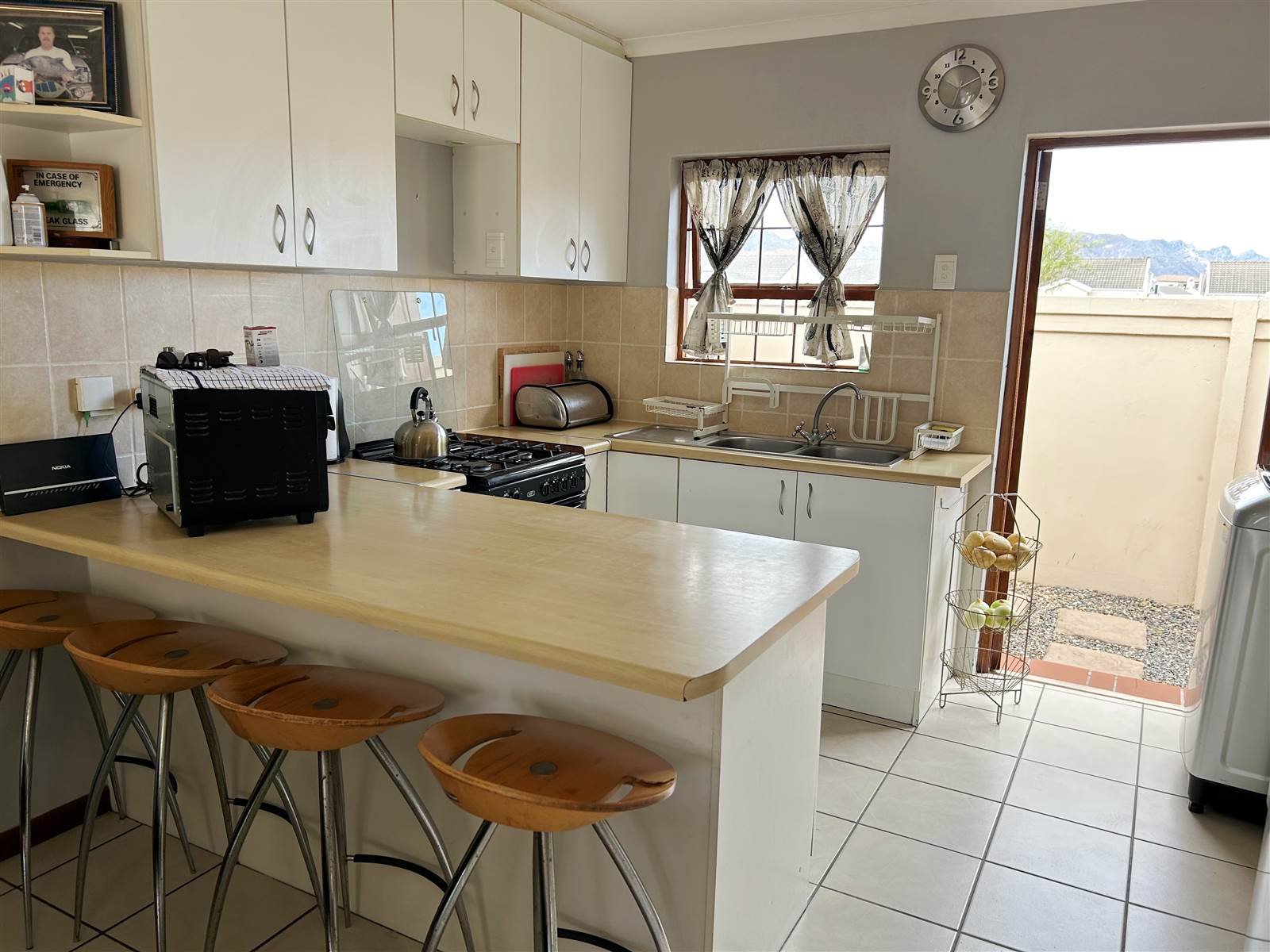 3 Bed Townhouse in Strand Central photo number 5