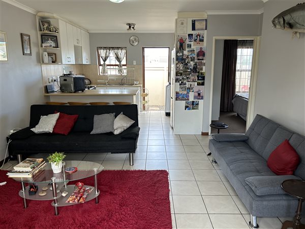 3 Bed Townhouse in Strand Central