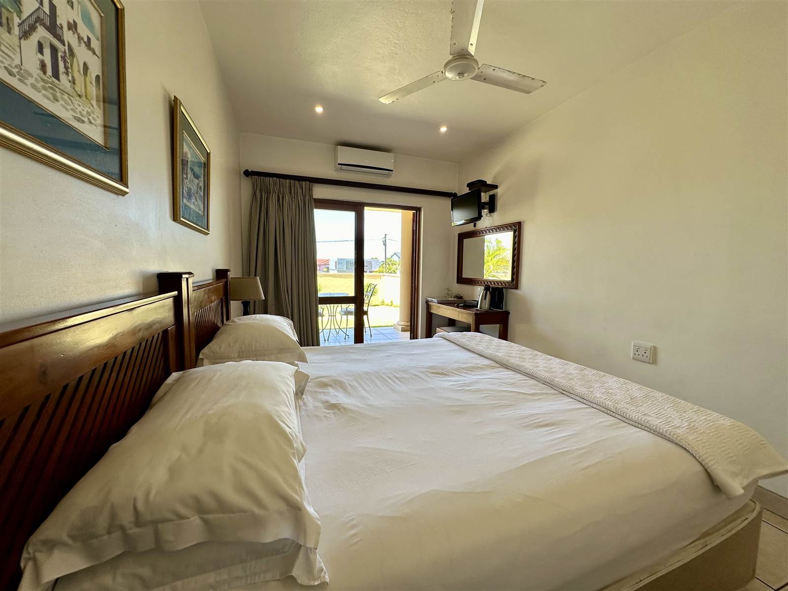 9 Bed House in Umhlanga Rocks photo number 8