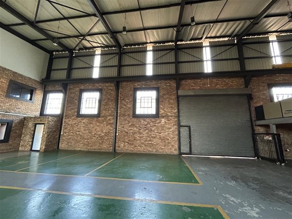 541  m² Industrial space